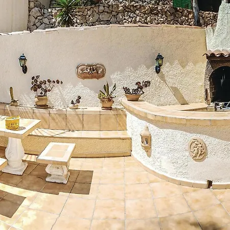 Urb Maryvilla קלפה