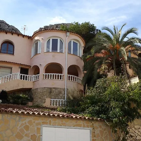 בית נופש Urb Maryvilla קלפה